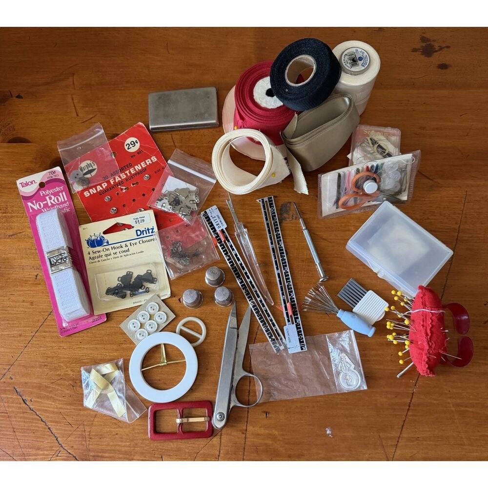 Vintage Sewing Notions Lot Tools Trims Snaps Elastic Thimble Scissor Craft Bundl - Picture 12 of 12